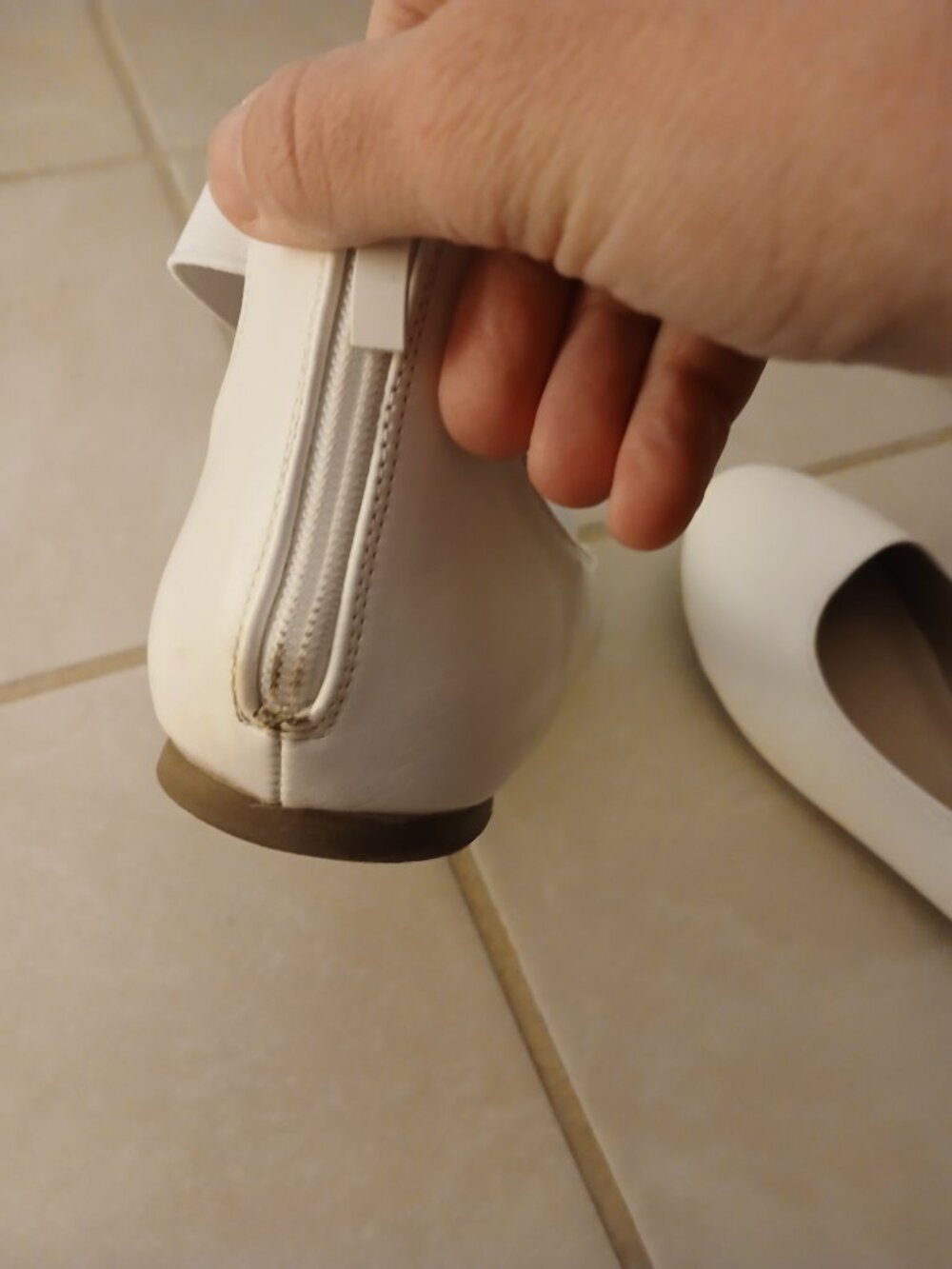 White ballet flats with ankle straps - Picture 5 of 5